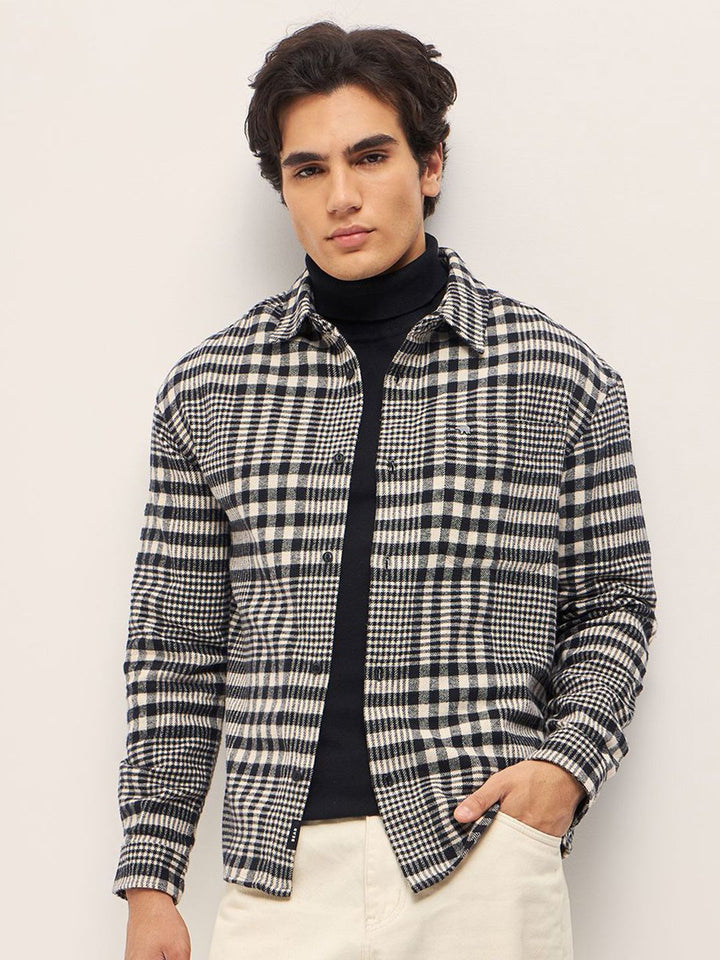 THE BEAR HOUSE Men Spread Collar Tartan Checked Cotton Relaxed Fit Casual Shirt
