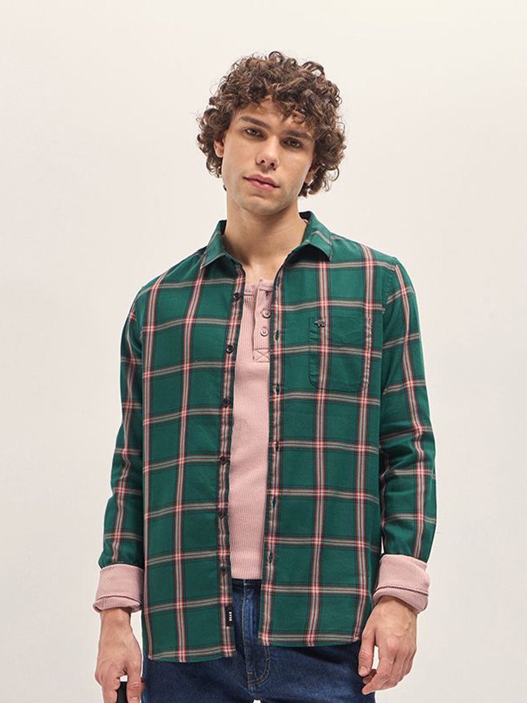 THE BEAR HOUSE Men Spread Collar Buffalo Checked Cotton Slim Fit Casual Shirt