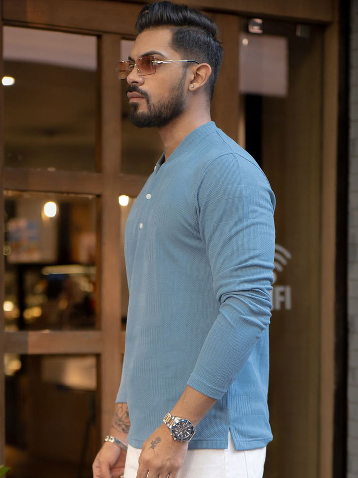 Powerlook Men Typography Henley Neck T-shirt