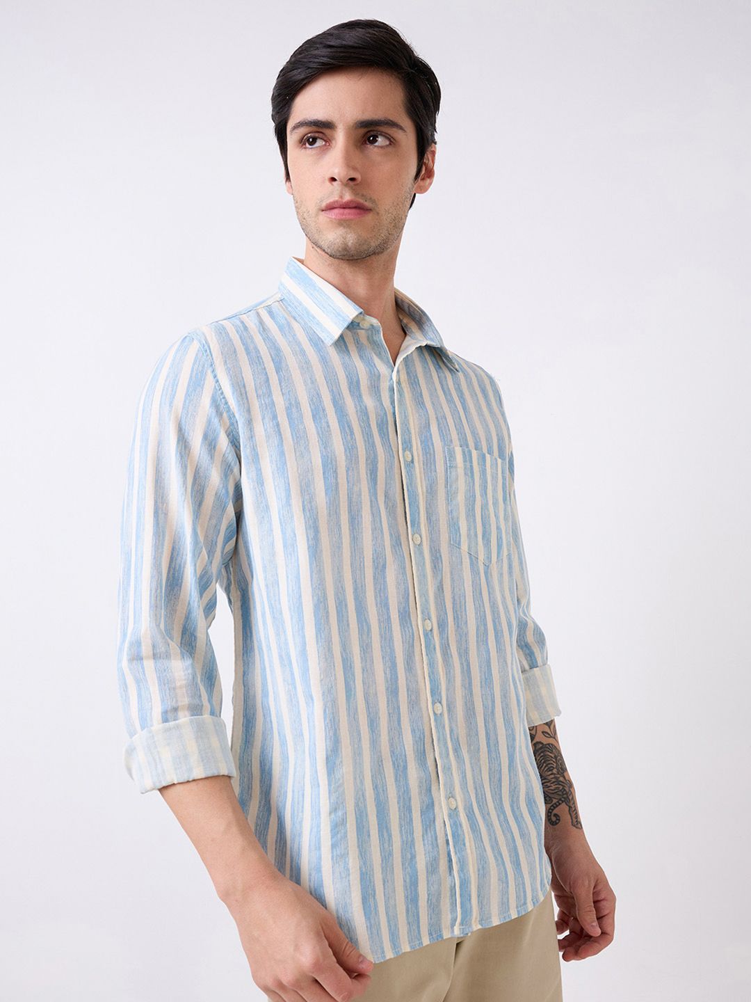 SPYKAR Men Slim Fit Opaque Striped Casual Shirt