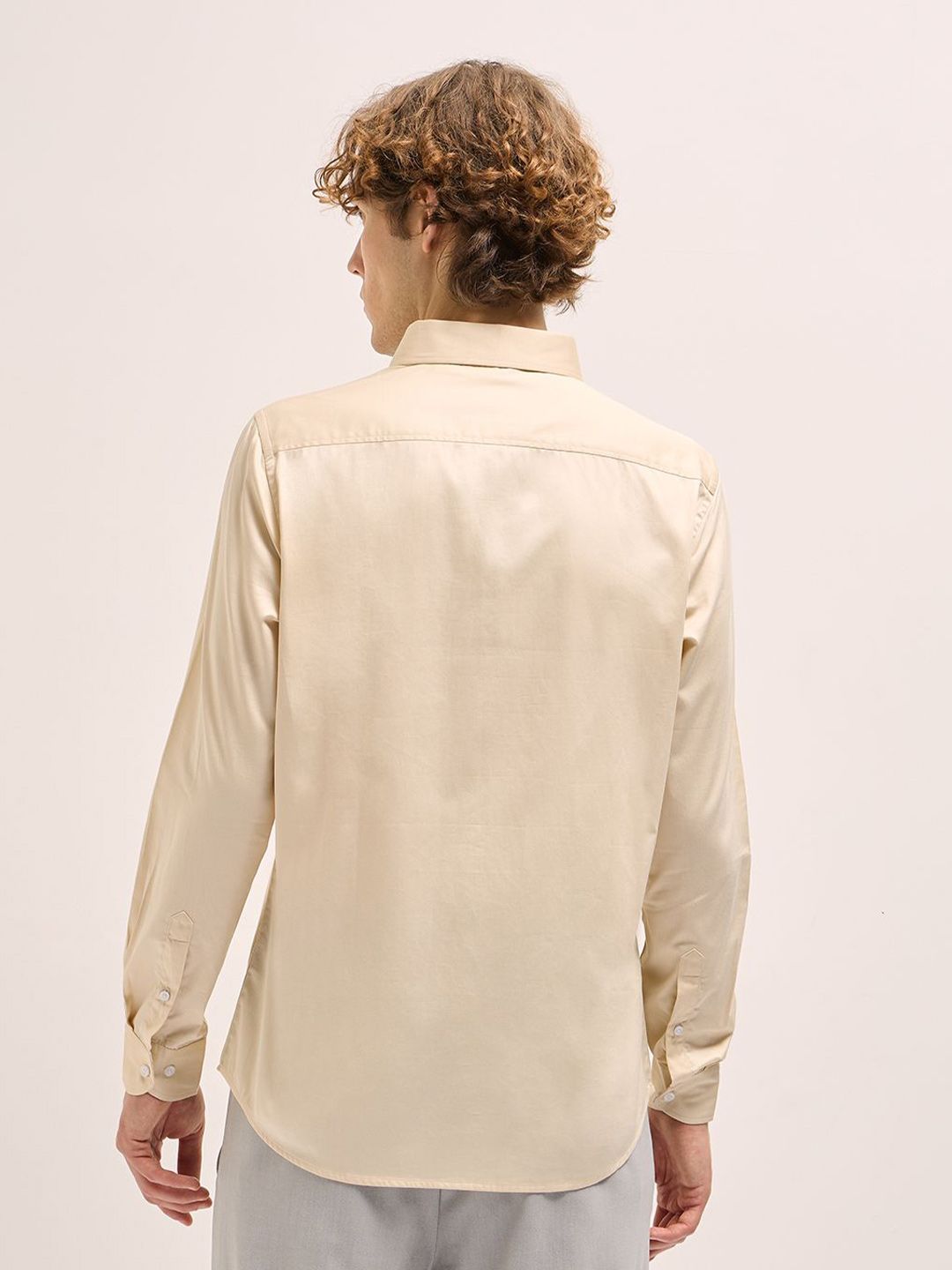 THE BEAR HOUSE Men Solid Tailored Fit Formal Shirt