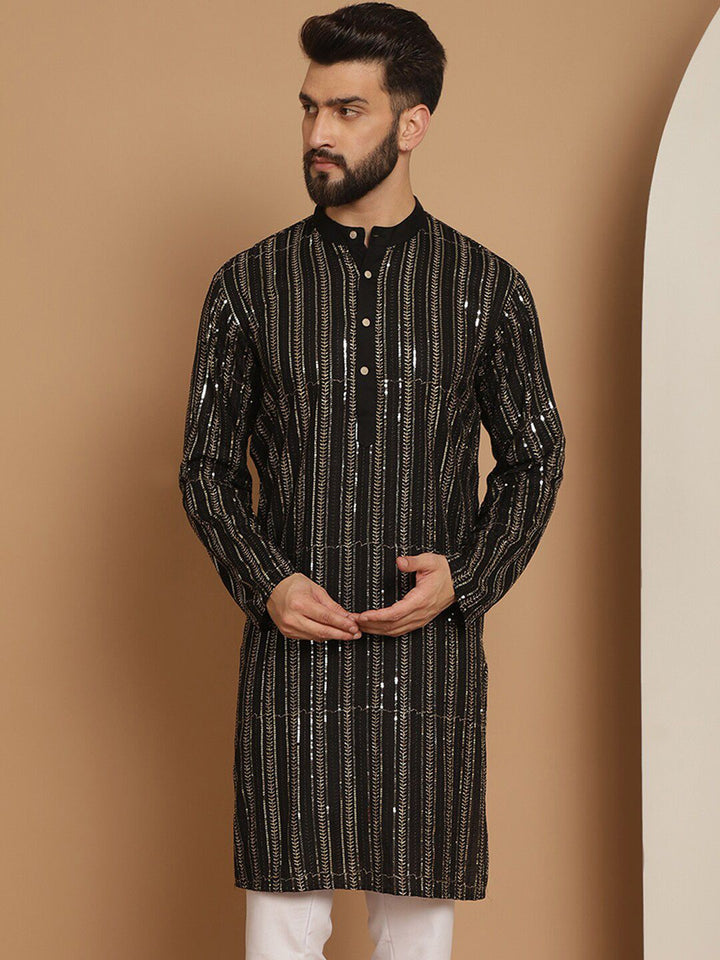 Anouk Kolar Jalur Hitam Berjalur Berlabuci Terperinci Kapas Kurta Lurus