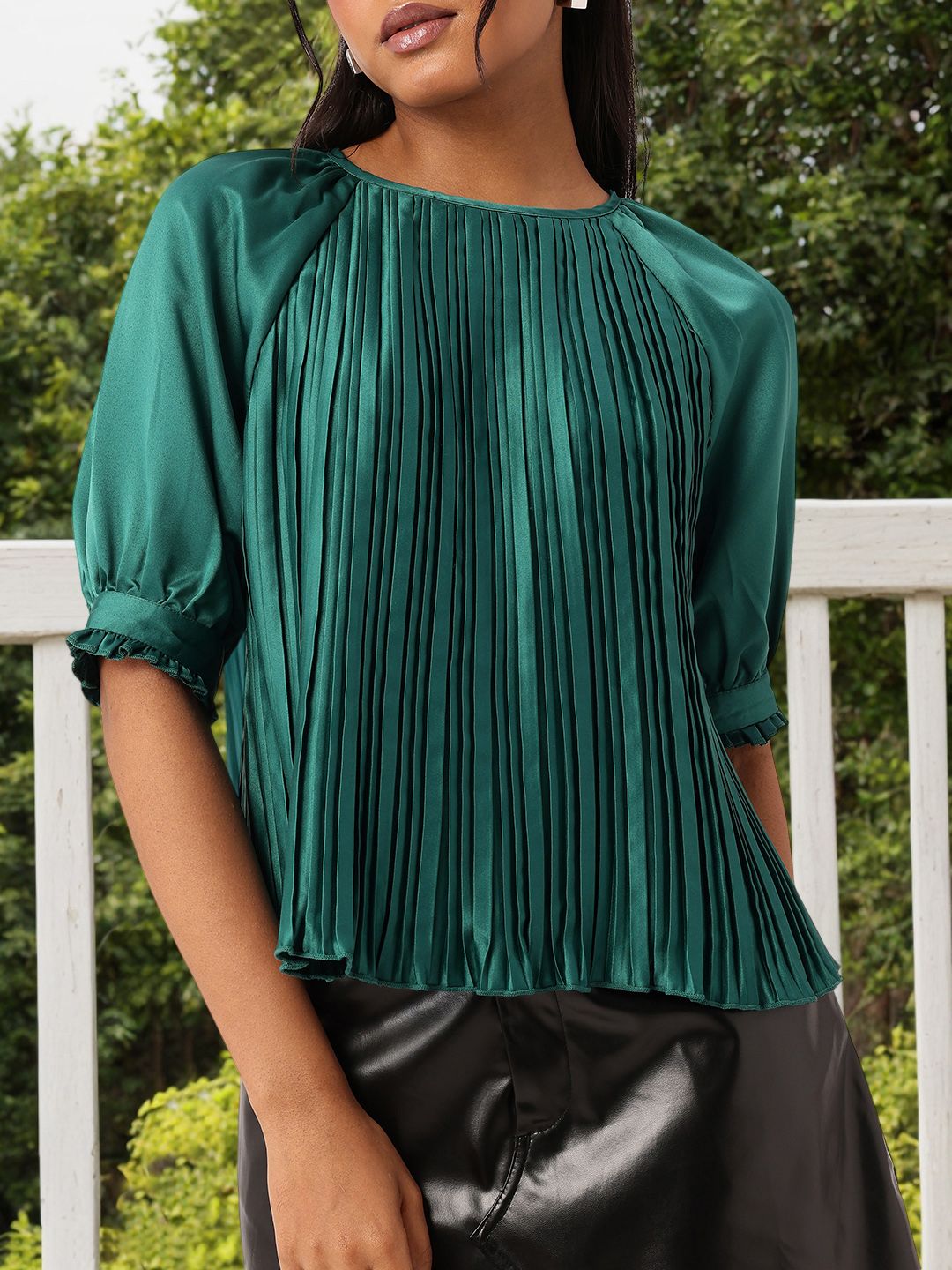 DressBerry Adorable Chic Accordion Pleats Raglan Top
