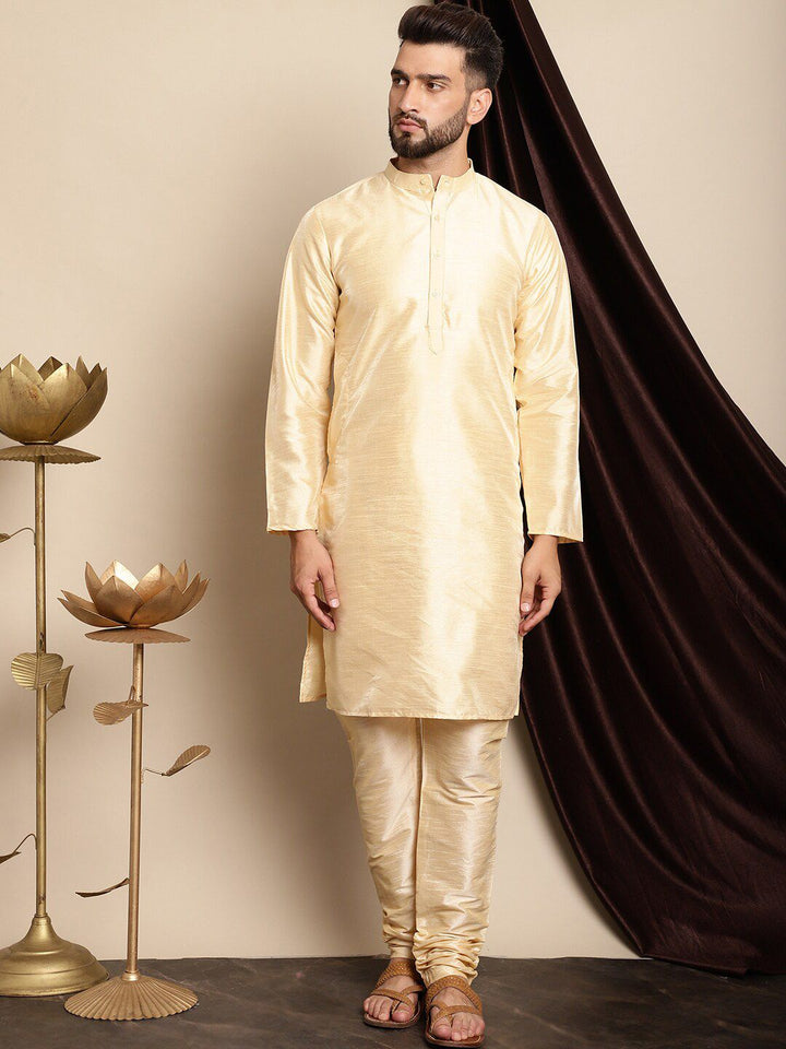 Kurta Sutera Dupion Biasa Anouk Beige Band Collar dengan Churidar