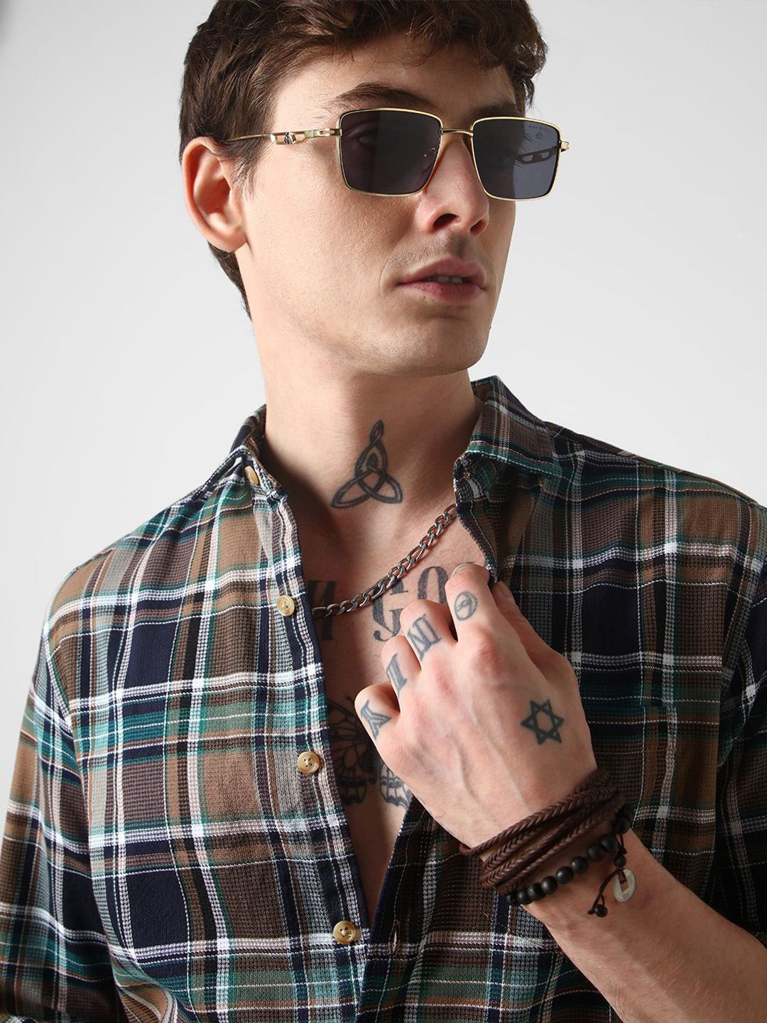 VASTRADO Men Classic Slim Fit Tartan Checks Casual Shirt
