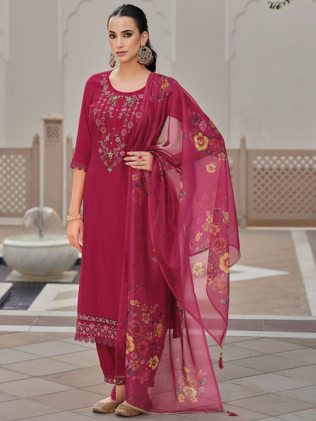 Varanga Floral Embroidered Thread Work Straight Kurta With Trousers And Dupatta