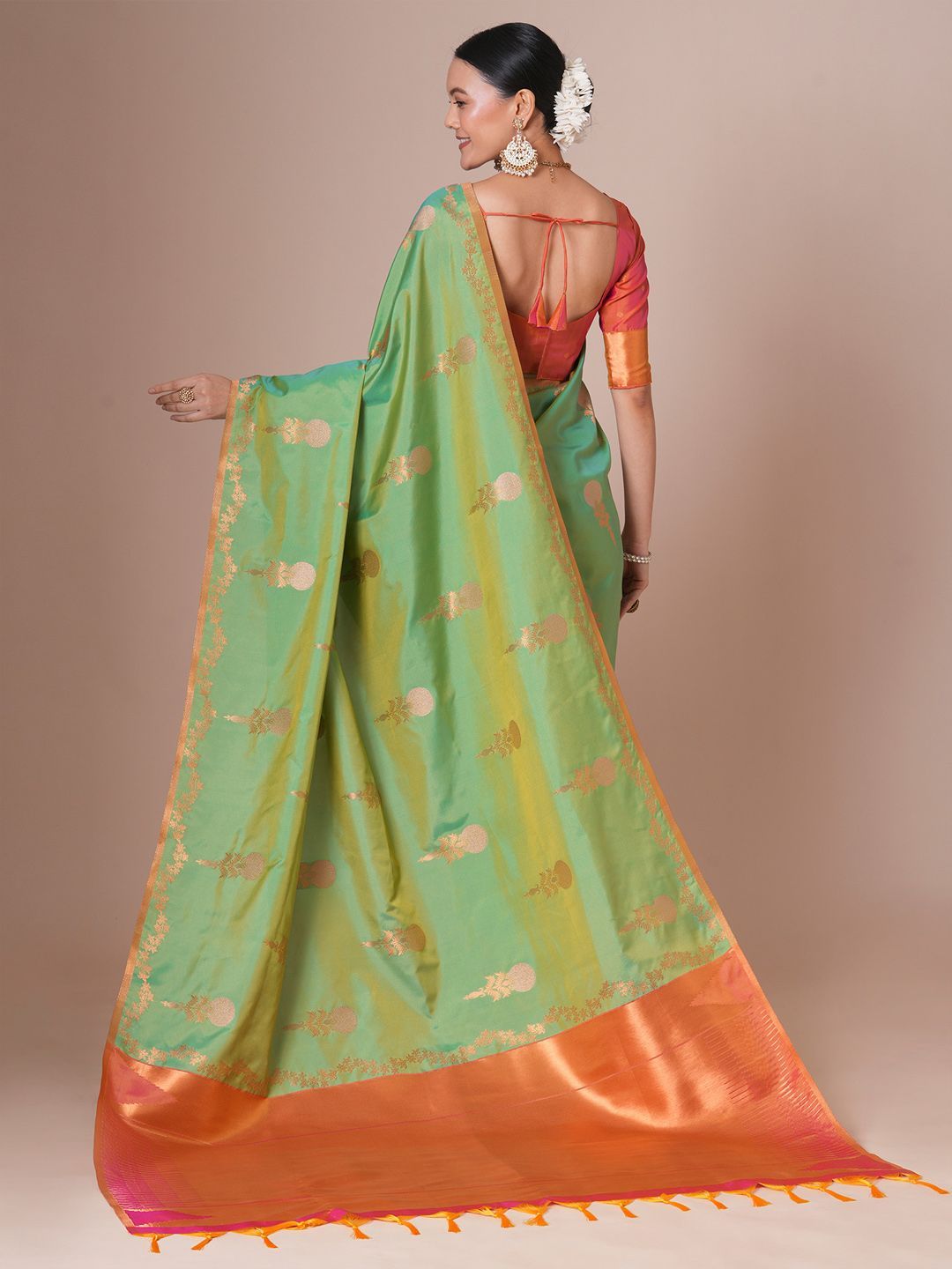 House of pataudi Woven Design Pure Silk Jamdani Saree With Blouse Piece