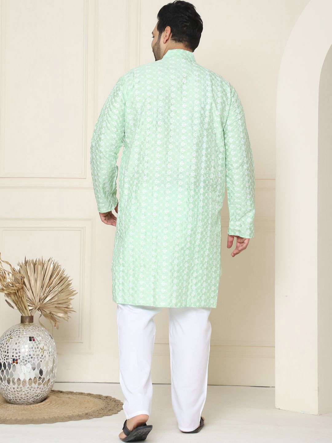 SOJANYA PLUS Floral Embroidered Thread Work Silk Cotton Straight Kurta with Pyjamas