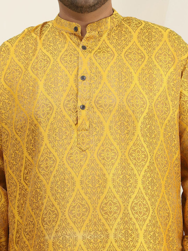 SOJANYA PLUS Plus Size Woven Design Kurta with Pyjama