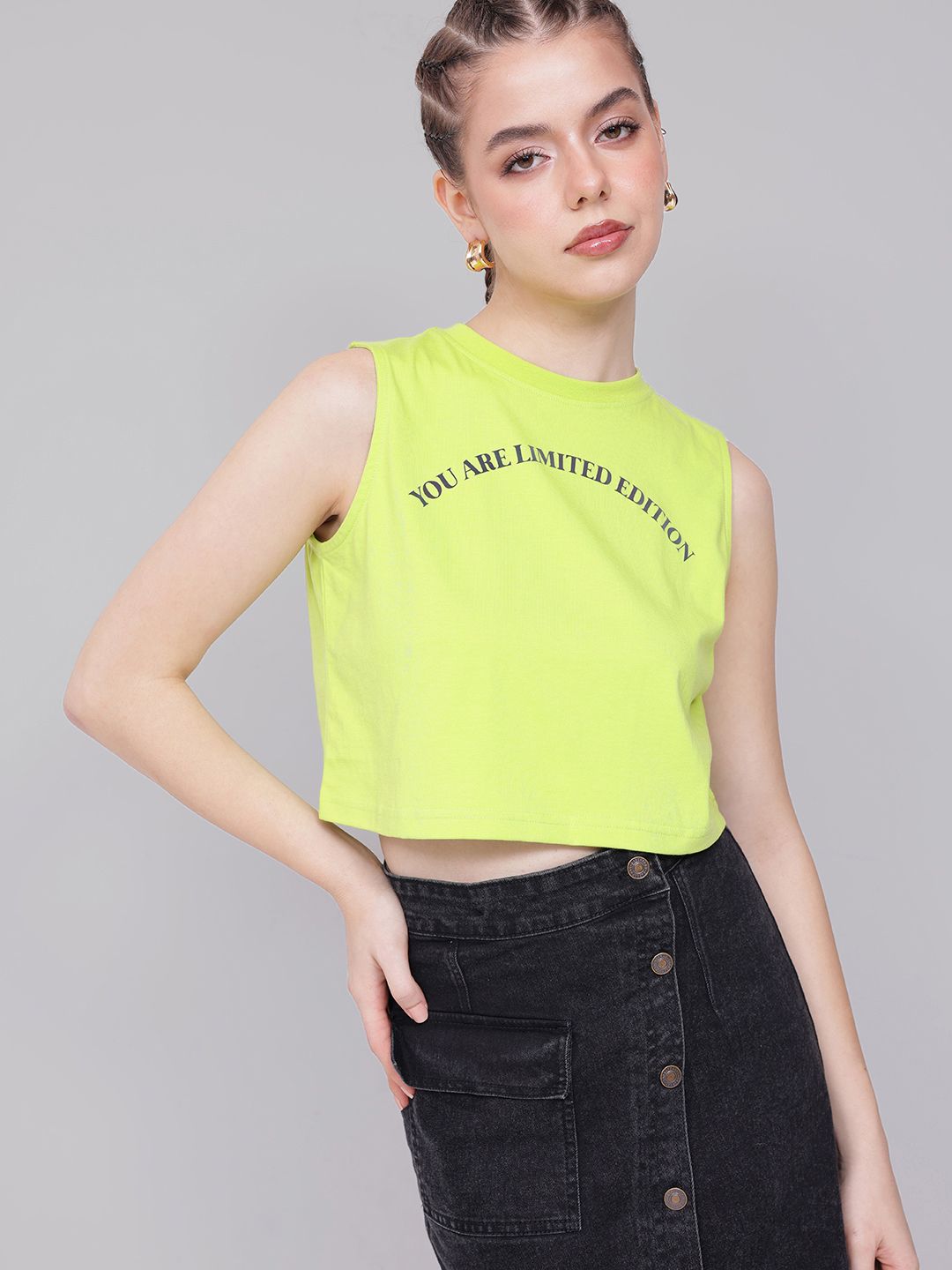 DressBerry Sleeveless Slay Crop T-shirt