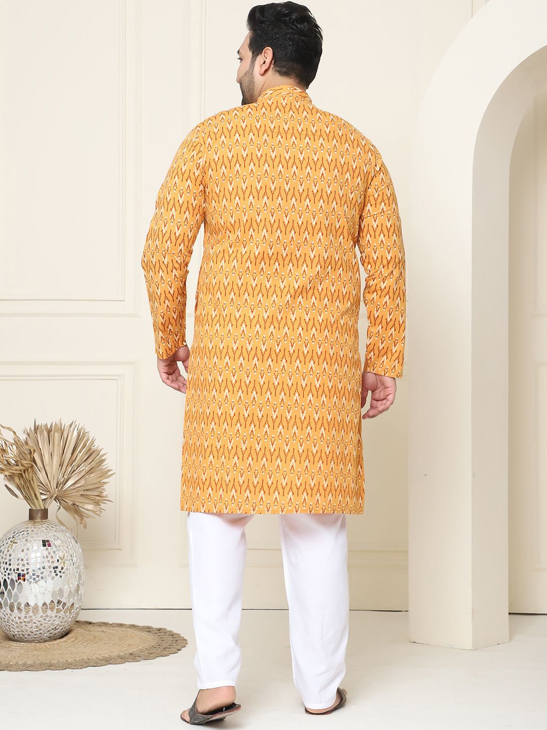 SOJANYA PLUS Geometric Printed Mandarin Collar Pure Cotton Straight Kurta with Pyjamas