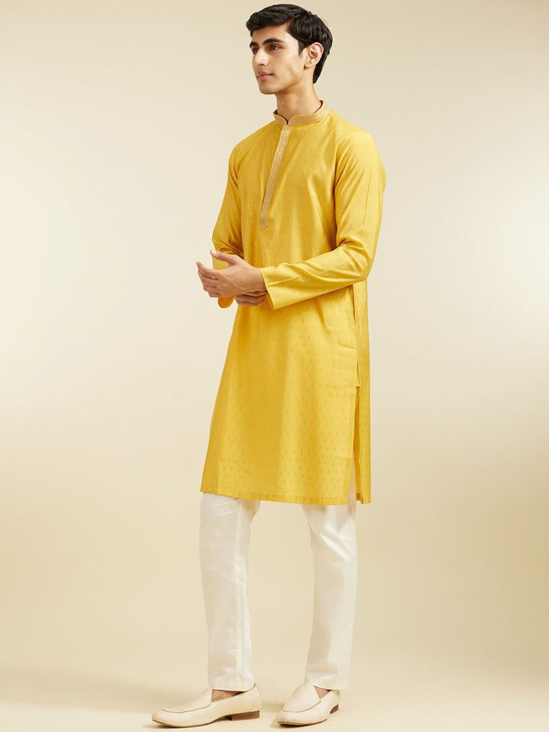 Diwas by Manyavar Geometric Woven Design Mandarin Collar Straight Kurta