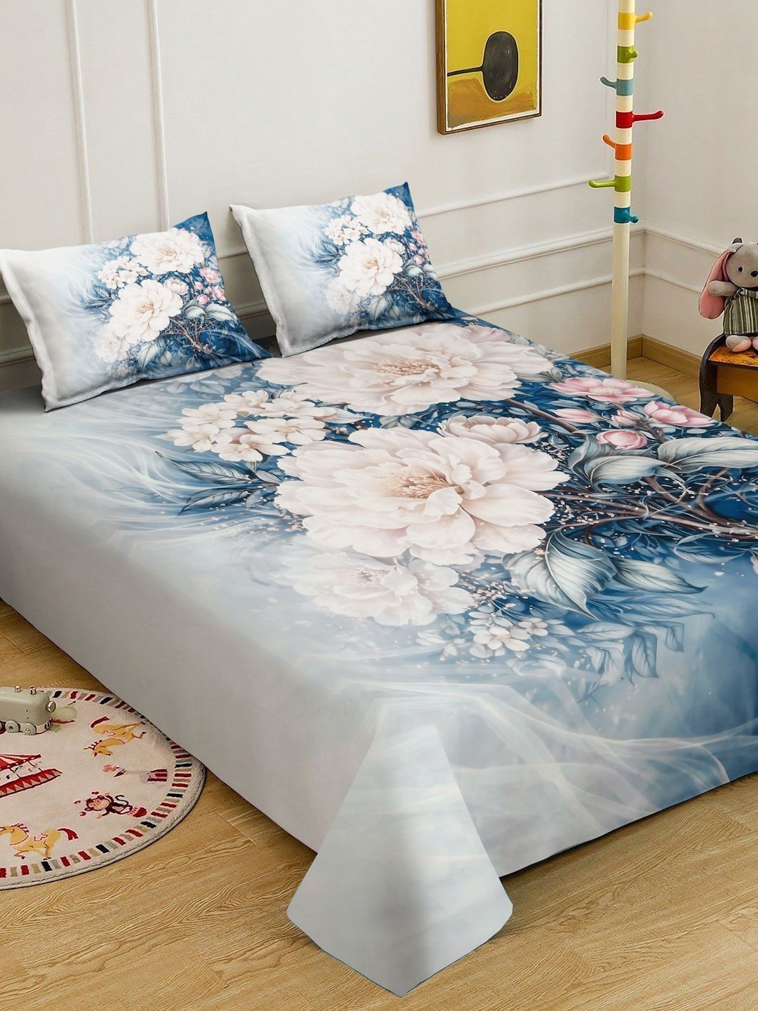 KLOTTHE White & Blue Floral Printed Flat 300 TC King Fine Bedsheet With 2 Pillow Cover