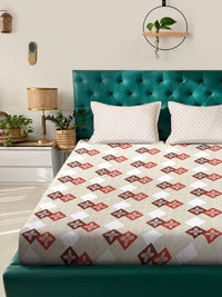 KLOTTHE Beige Geometric Pure Cotton 400 TC King Fine Bedsheet with 2 Pillow Covers-98 x 89 inches