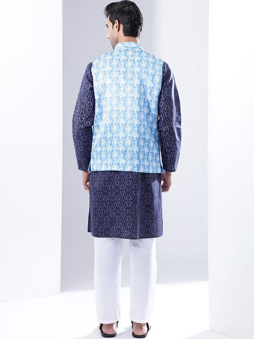 Anouk Men Ethnic Motifs Printed Kurta with Pyjama
