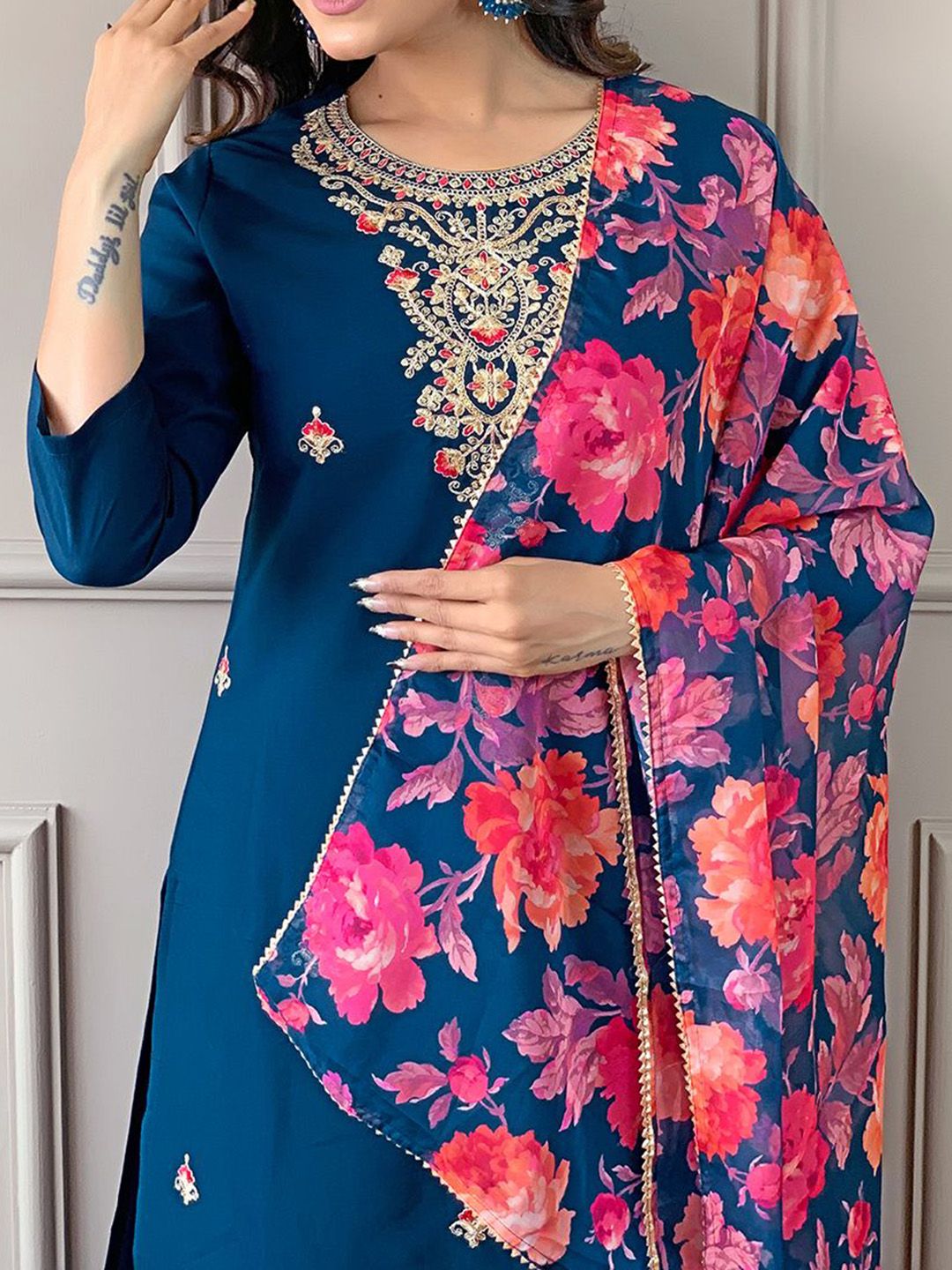 KALINI Women Floral Embroidered Regular Kurta with Trousers & With Dupatta