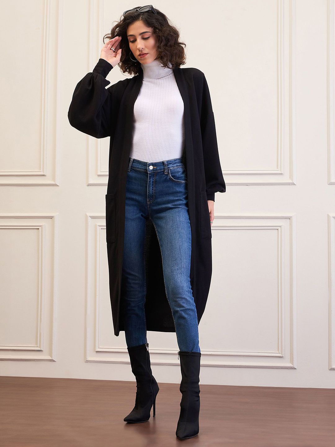 SASSAFRAS Self Design Open Front Longline Shrug