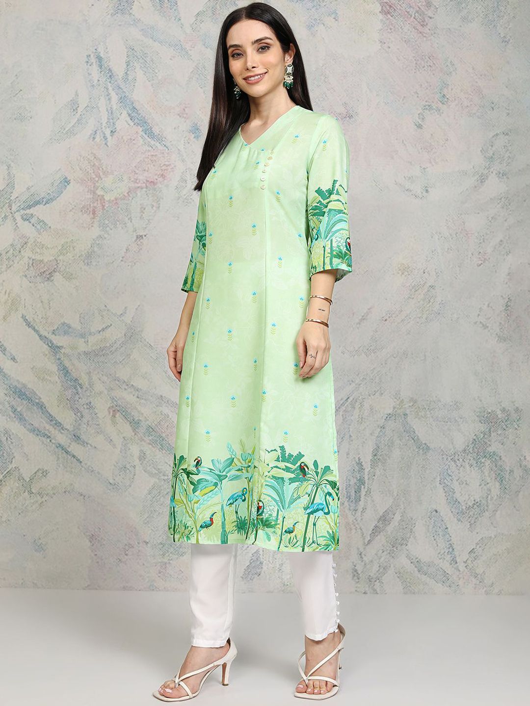 Vishudh Women Floral Printed Sequinned Floral Kurta