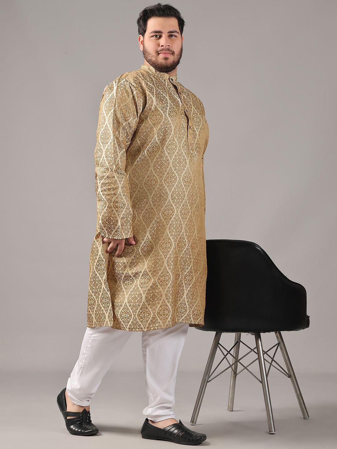 SOJANYA PLUS Plus Size Men Ethnic Motifs Woven Design Straight Kurta With Pyjamas