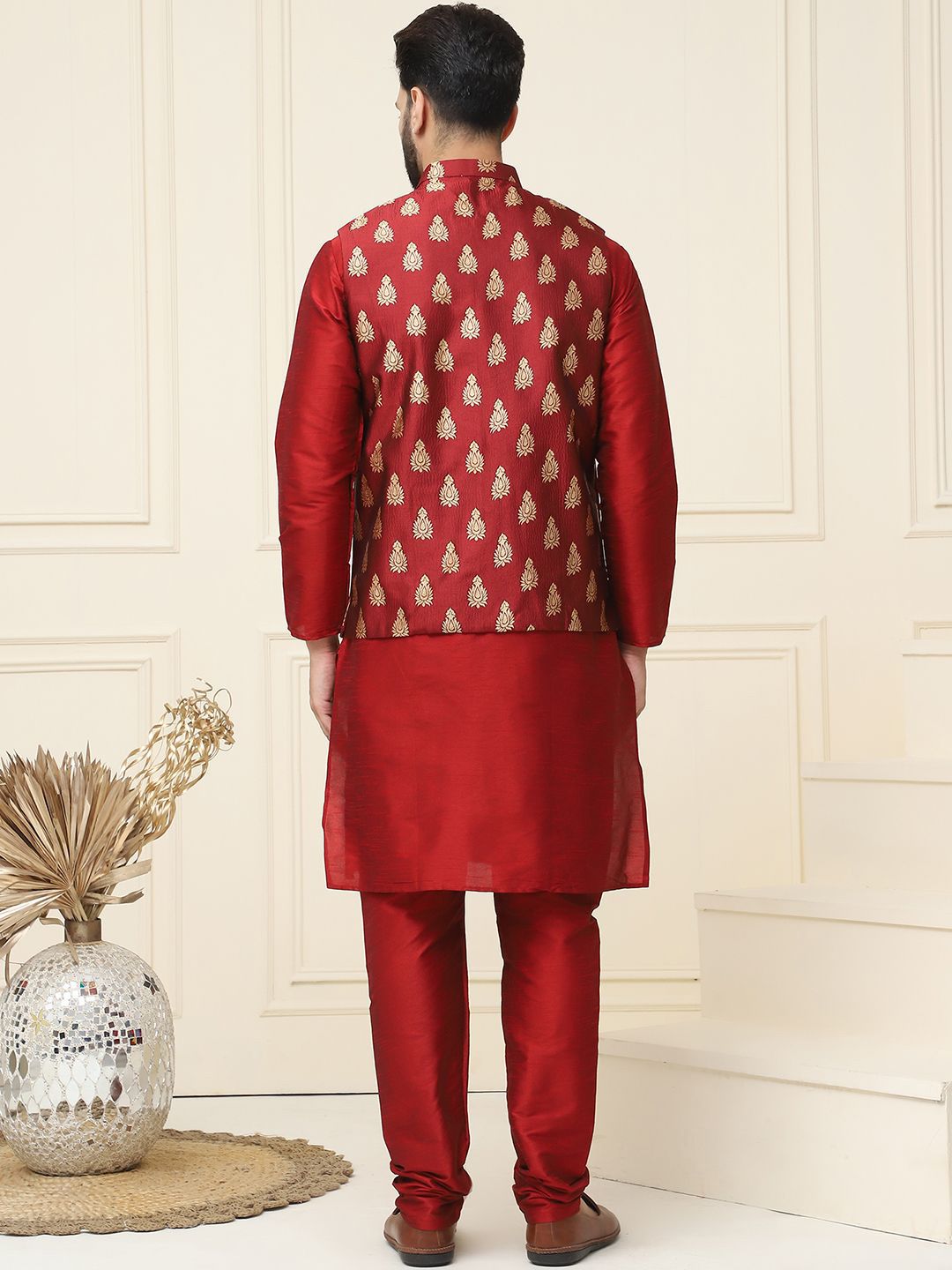 SOJANYA Mandarin Collar Kurta with Churidar With Nehru jacket