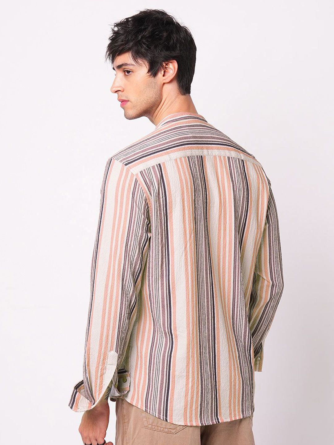 VASTRADO Men Crinkled Striped Kurta