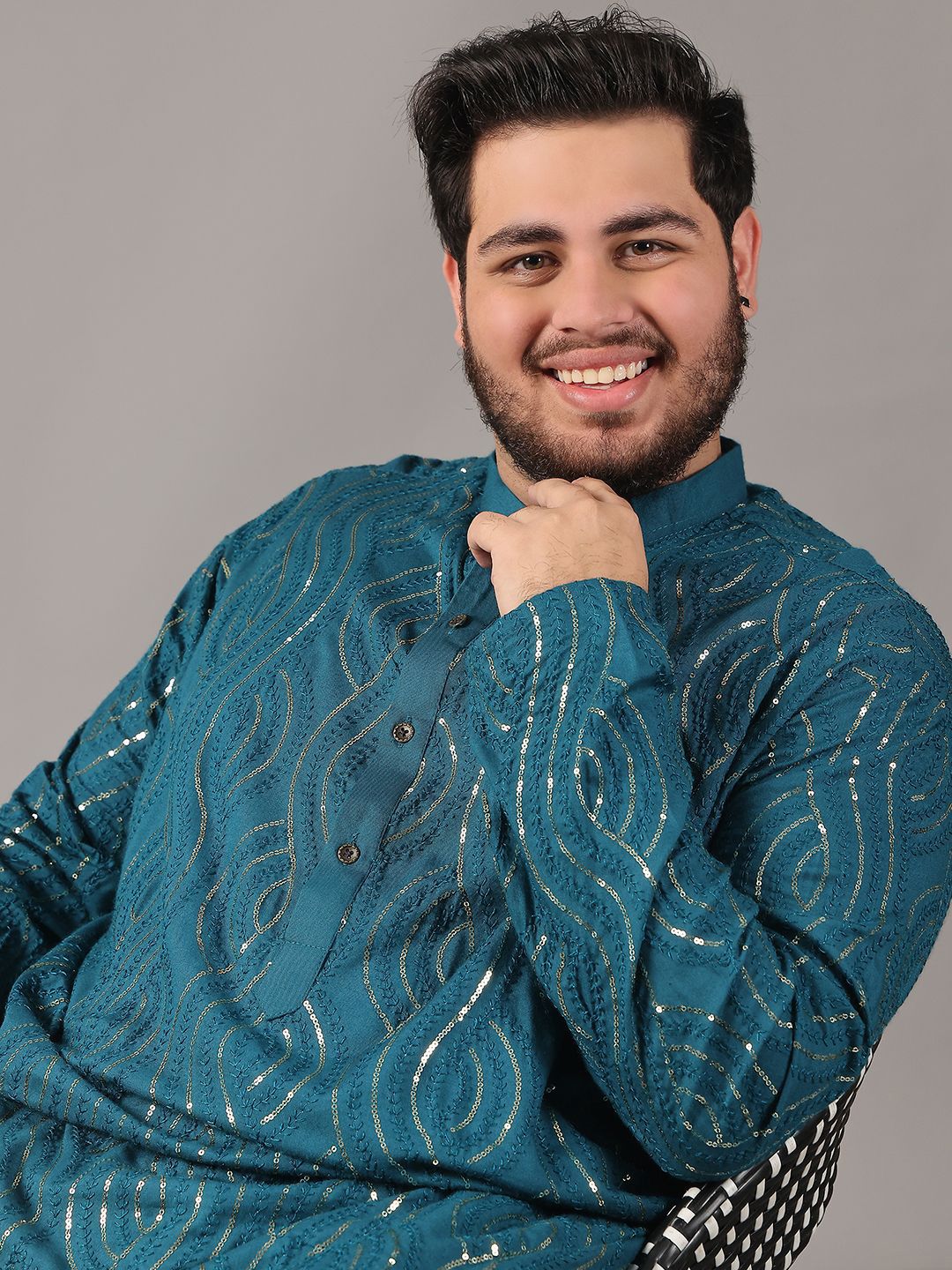 SOJANYA PLUS Plus Size Men Floral Embroidered Pure Cotton Straight Kurta & Pyjamas