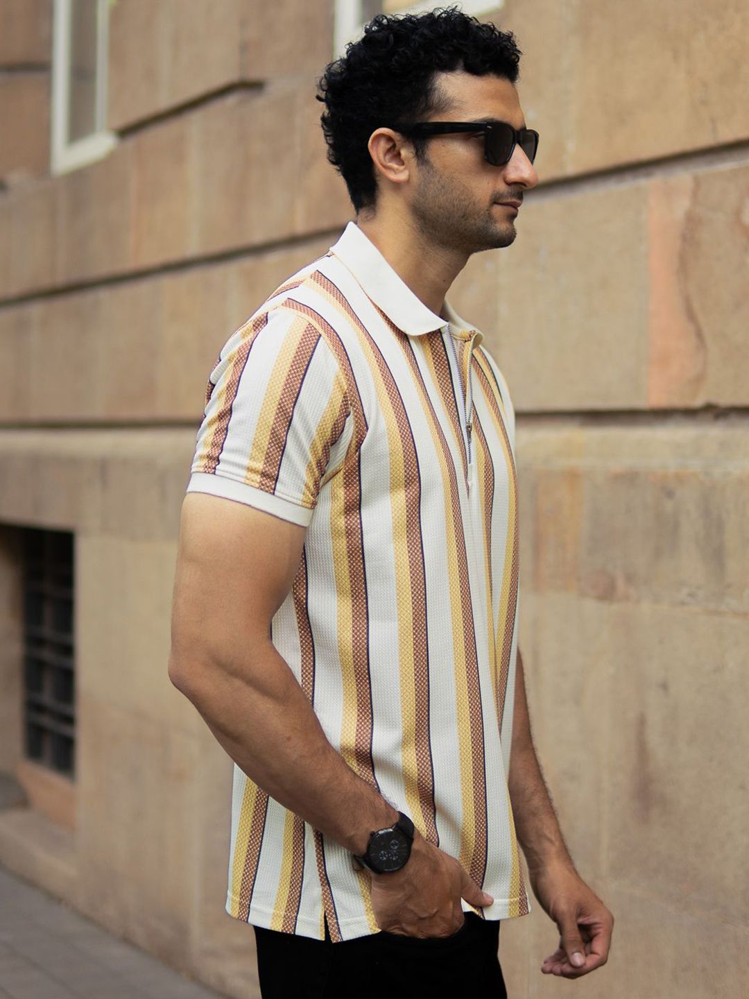 Powerlook Men Mustard Printed Stripe T-Shirt
