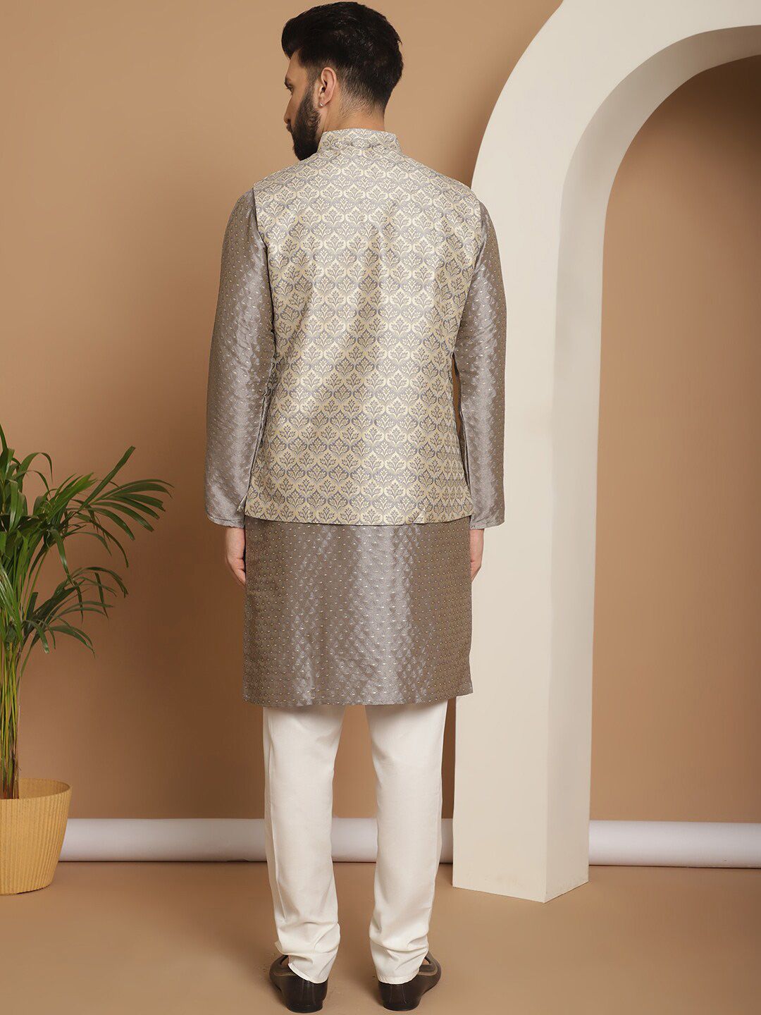 Anouk Mandarin Collar Knee Length Regular Embroidered Kurta with Churidar
