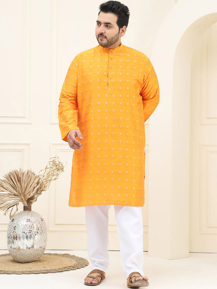 SOJANYA PLUS Plus Size Straight Kurta with Pyjamas