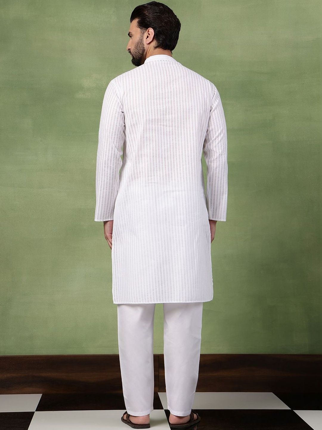 SOJANYA Kurta Berjalur Lelaki