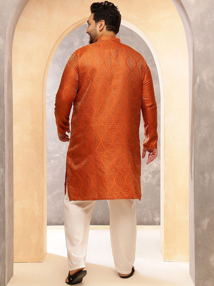 SOJANYA PLUS Ethnic Motifs Woven Design Band Collar Jacquard Silk Kurta With Pyjama