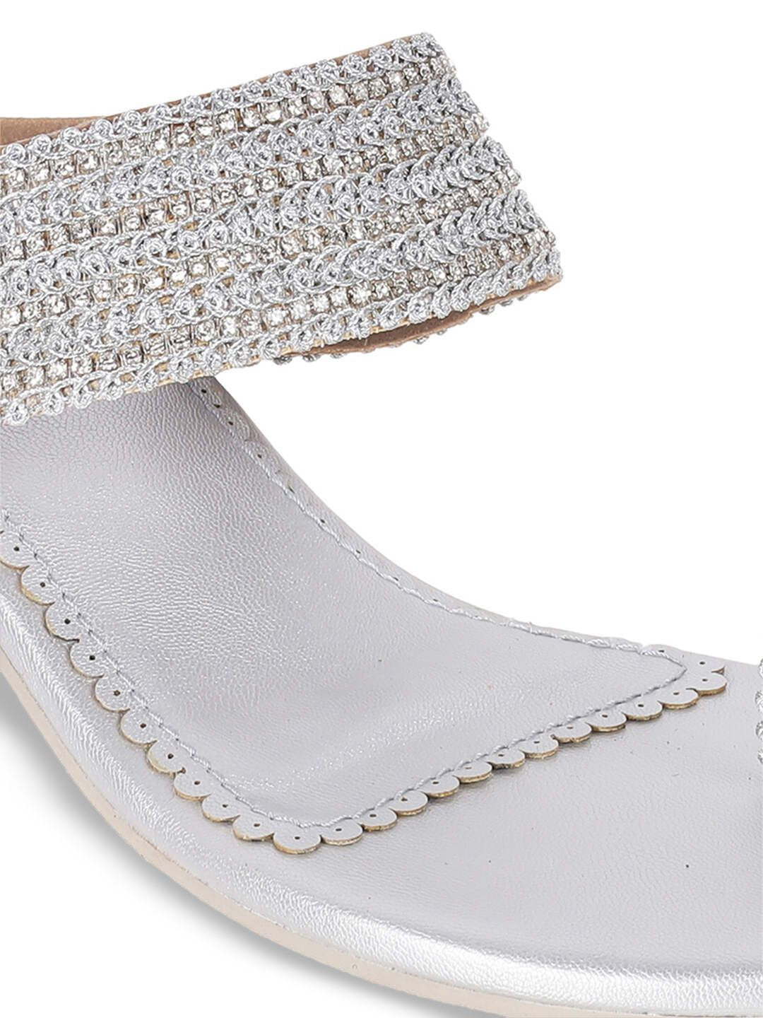 Metro Women Ethnic - Embellished Block Sandals