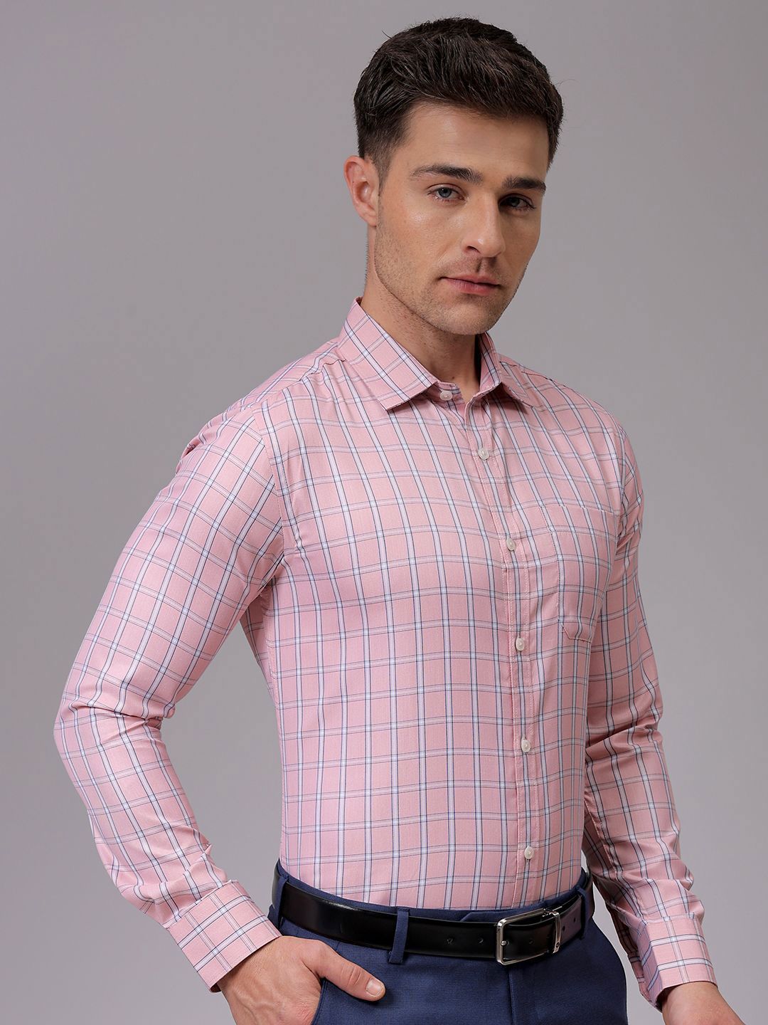 The Indian Garage Co. X Luxe Men Slim Fit Opaque Checked Formal Shirt