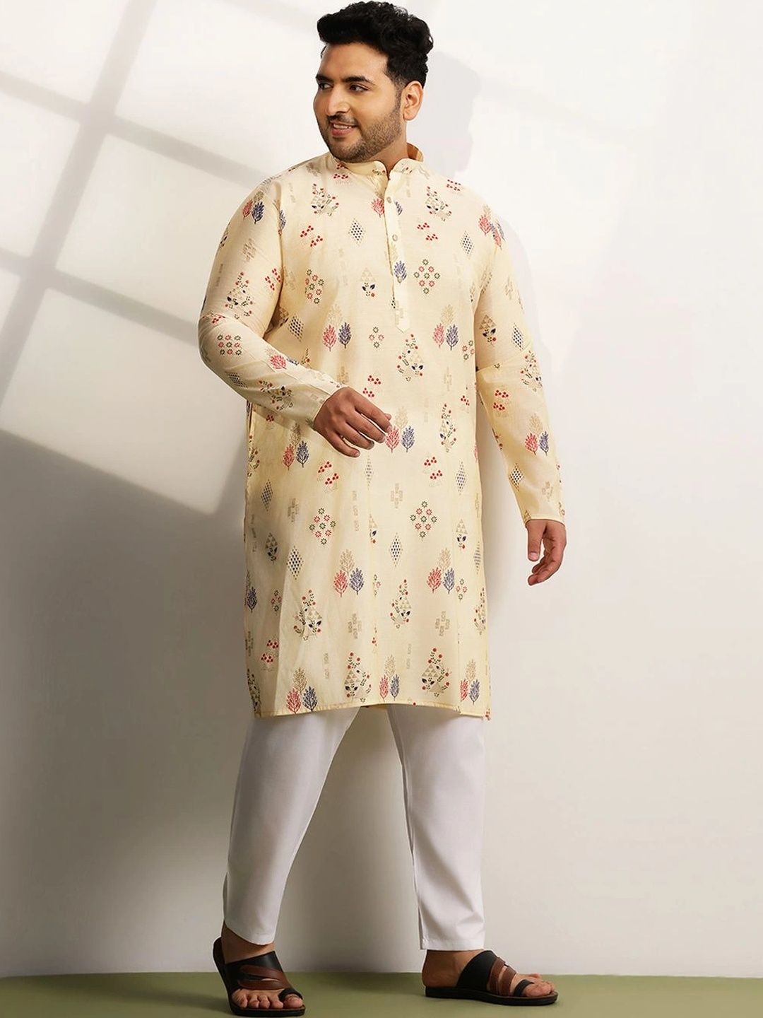SOJANYA PLUS Men Ethnic Motifs Printed Regular Kurta with Pyjamas