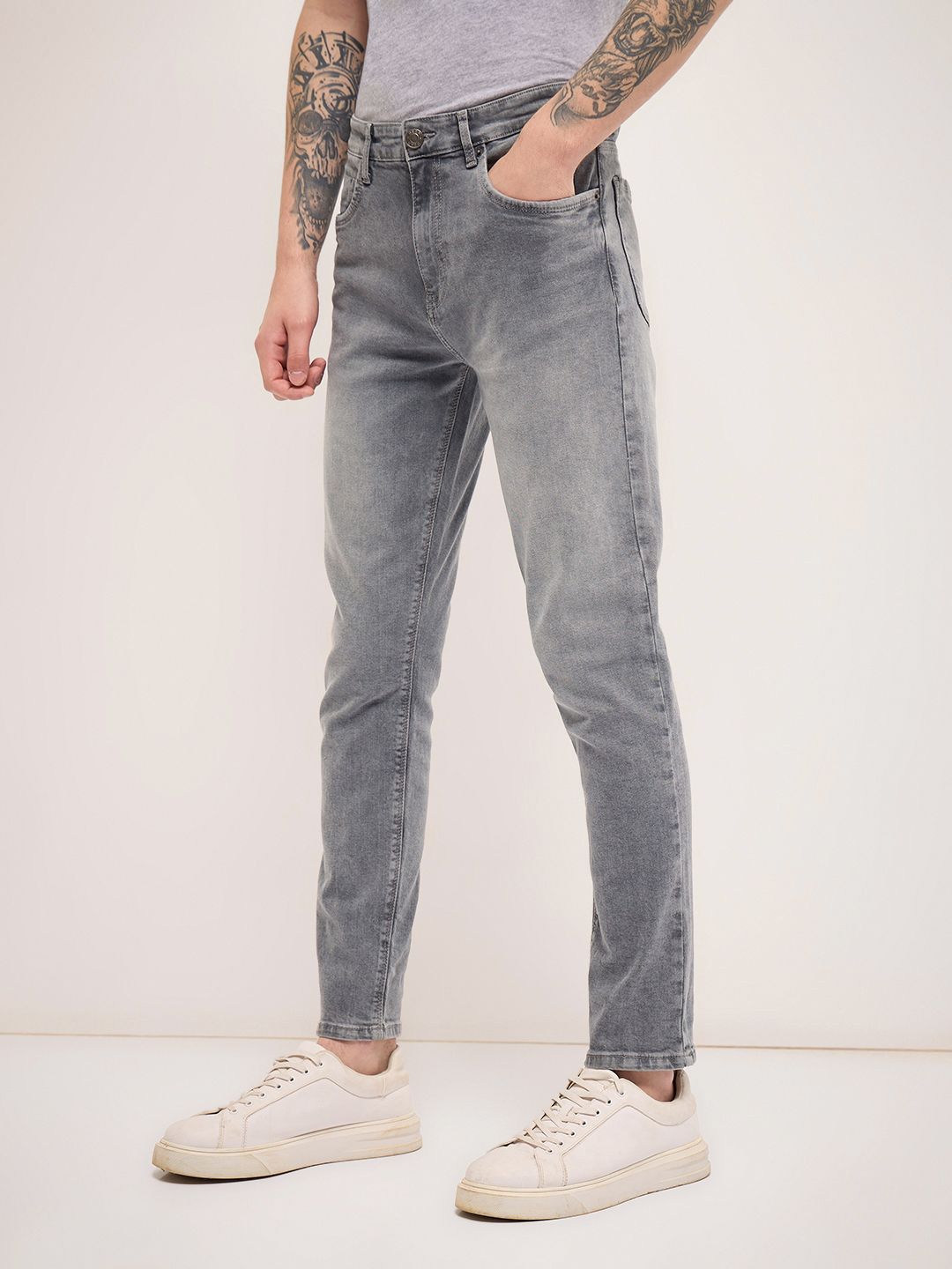THE BEAR HOUSE Men Slim Fit Light Fade Jeans