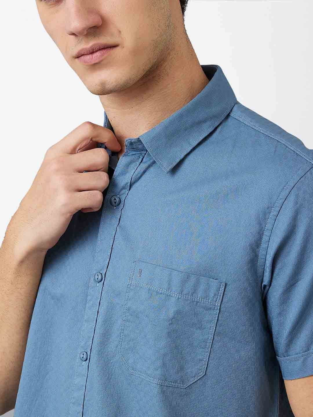 SPYKAR Men Spread Collar Textured Cotton Casual Shirt