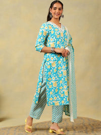 Mamicha Women Floral Printed Regular Thread Work Pure Cotton Kurta with Palazzos & With Dupatta