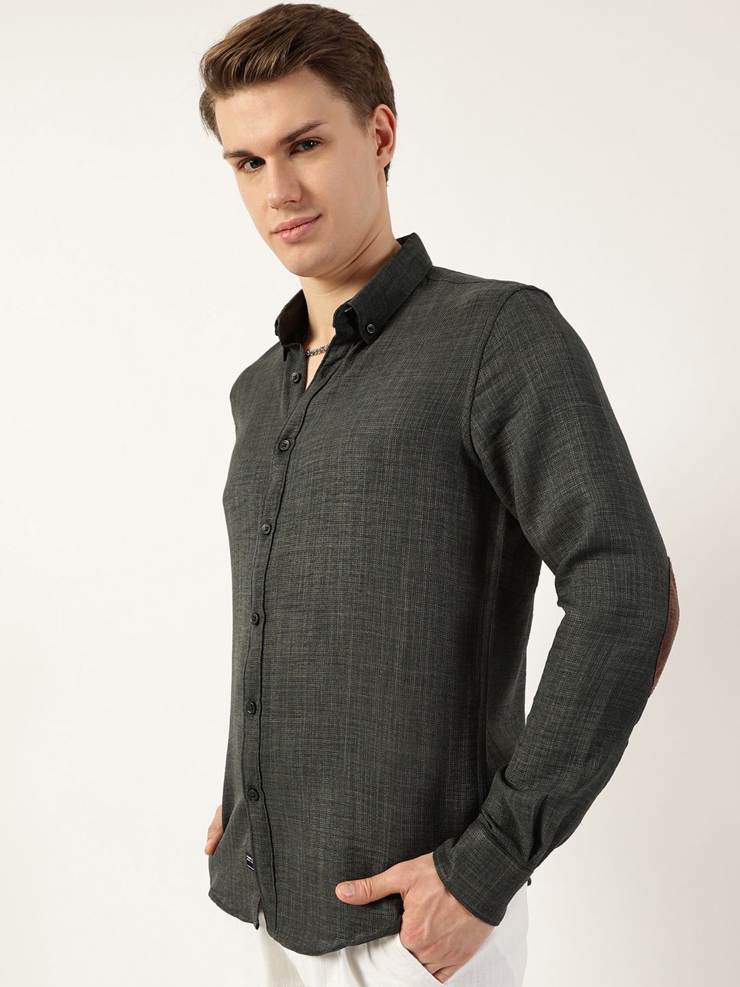 Thomas Scott Men Classic Button-Down Collar Solid Slim Fit Casual Shirt