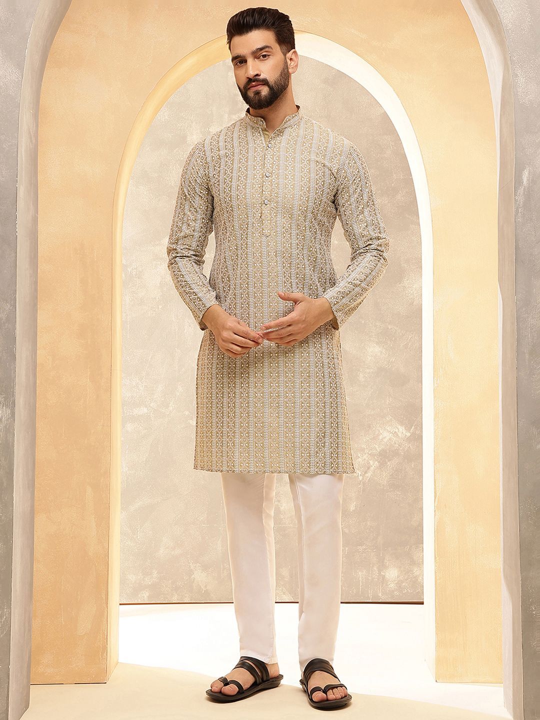 Anouk Beige Geometrik Bersulam Kolar Mandarin Kapas Tulen Kurta Lurus Dengan Piyama