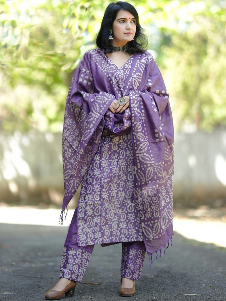 KALINI Women Floral Printed Kurta with Trousers & Dupatta