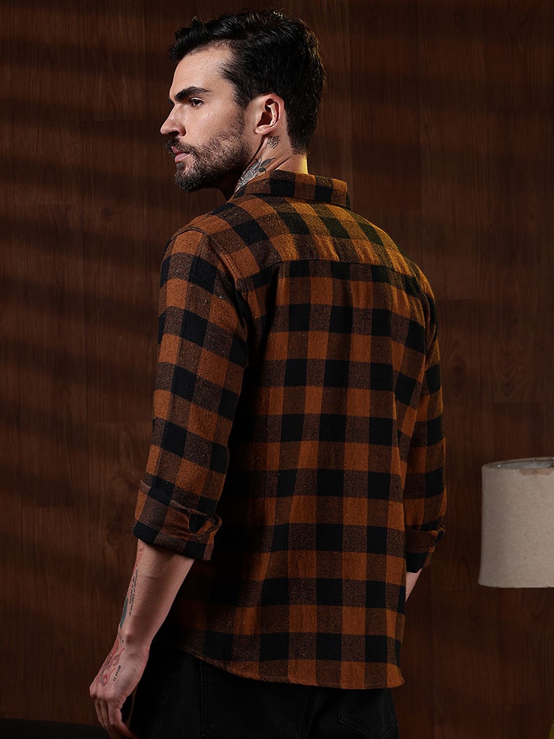 Eszett Men Buffalo Checked Spread Collar Baju Kasual