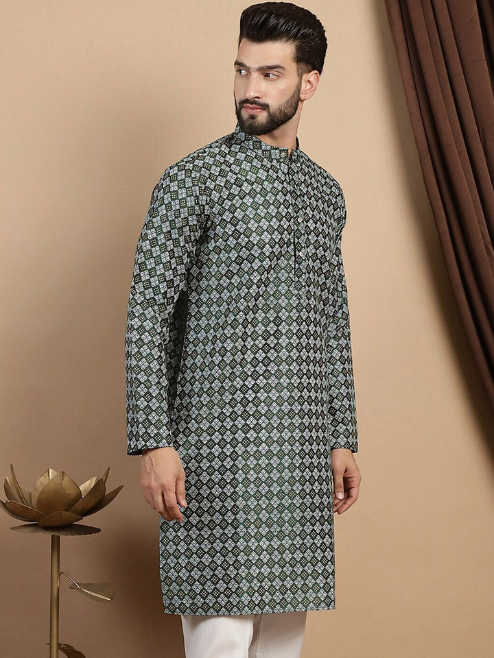 Kurta Lurus Kolar Mandarin Bercetak Motif Etnik Hijau Anouk