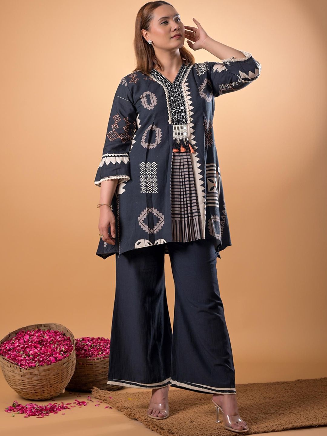 Tunik V-Neck Kapas Tulen Bercetak Mamicha Dengan Palazzo Co-Ords
