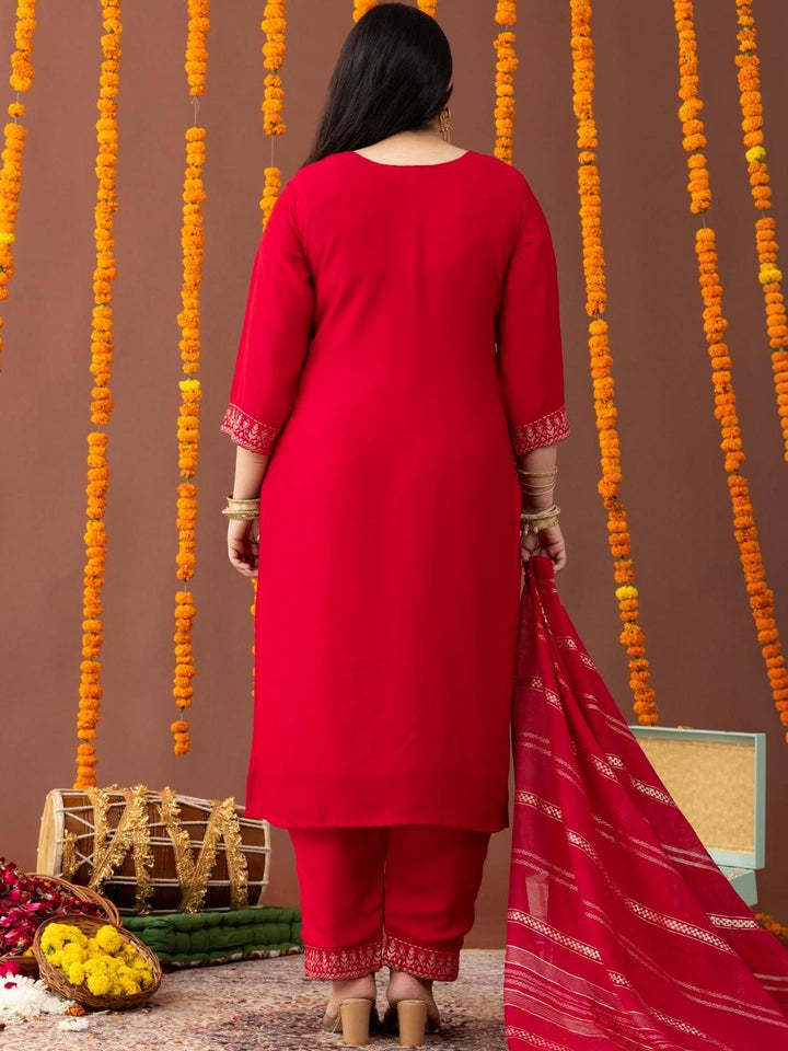 Mamicha Floral Printed Regular Kurta & Trousers With Dupatta