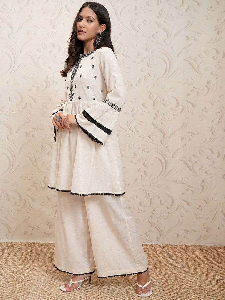 Vishudh Floral Embroidered Regular Thread Work Pure Cotton Kurta With Palazzos