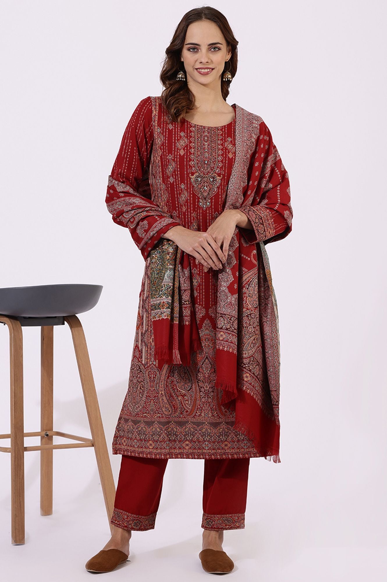 W Floral Printed U-Neck Straight Kurta With Trousers And Dupatta