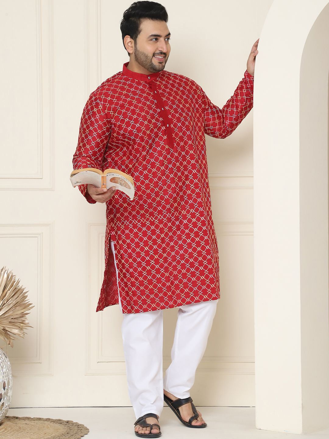 SOJANYA PLUS Kurta Lurus Kolar Mandarin Bersulam Geomtrik dengan Piyama
