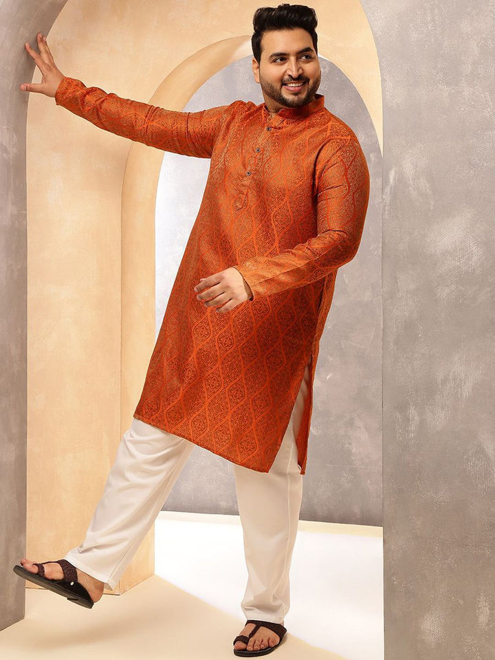 SOJANYA PLUS Ethnic Motifs Woven Design Band Collar Jacquard Silk Kurta With Pyjama