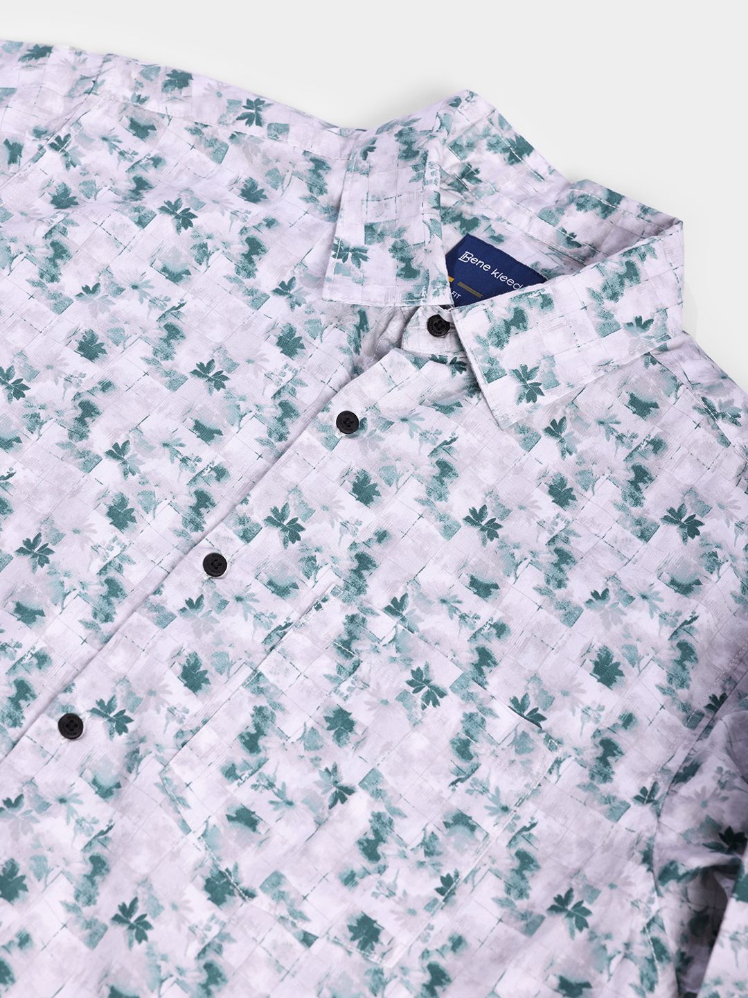 Bene Kleed Floral Printed Spread Collar Cotton Regular Fit Casual Shirt