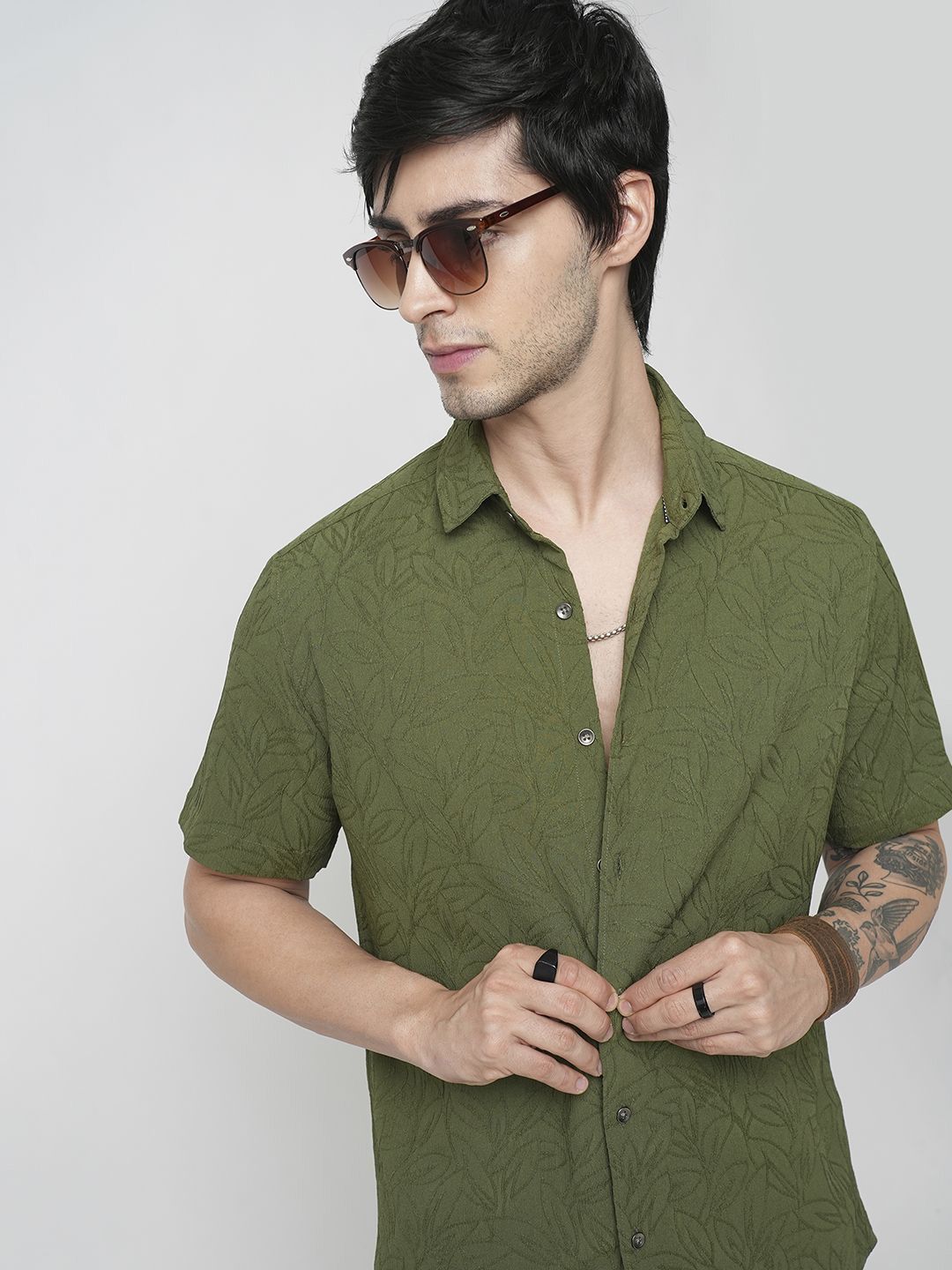 VASTRADO Men Classic Spread Collar Textured Slim Fit Casual Shirt